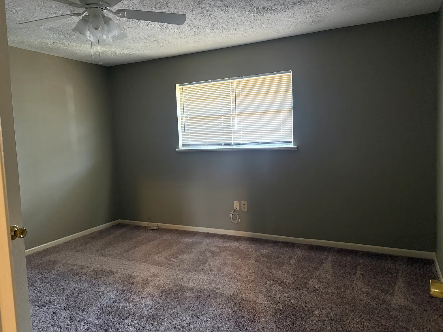 3 bed, 975 sqft, $975 — Photo 4