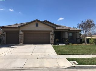211 S Montana De Oro St, Tulare, CA