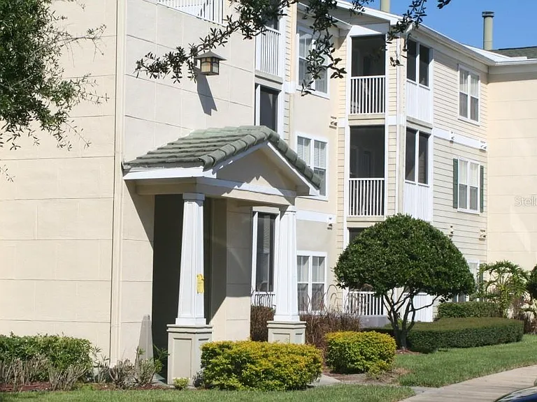 18501 Bridle Club Dr #18501 — Photo 1