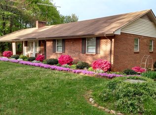 121 Leona Way, Advance, NC 27006