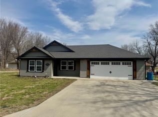 221 S 3rd St, Drexel, MO 64742