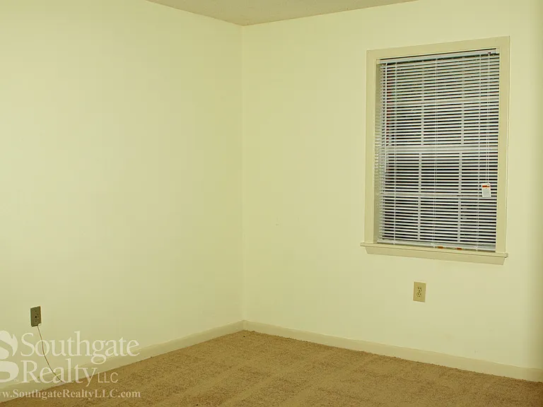 2008 Oak Grove Rd — Photo 8