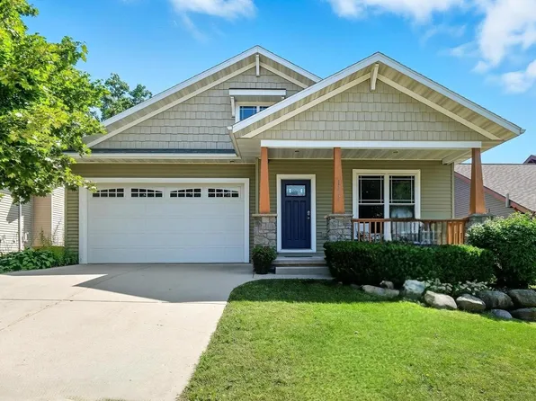 1717 Legacy Ln, Madison, WI 53719