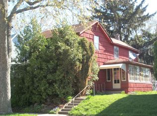 636 Fairview Ave NE, Grand Rapids, MI 49503