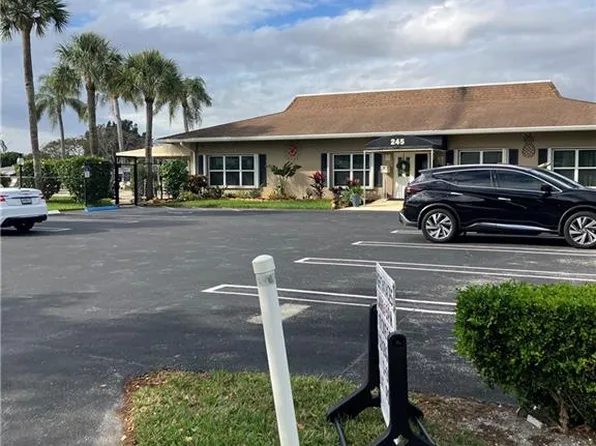 207 High Point TER W #A, DELRAY BEACH, FL 33445