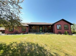 4897 Curtiss Dr, Lapeer, MI 48446