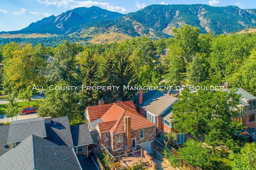 1st image of 711 Mapleton Ave