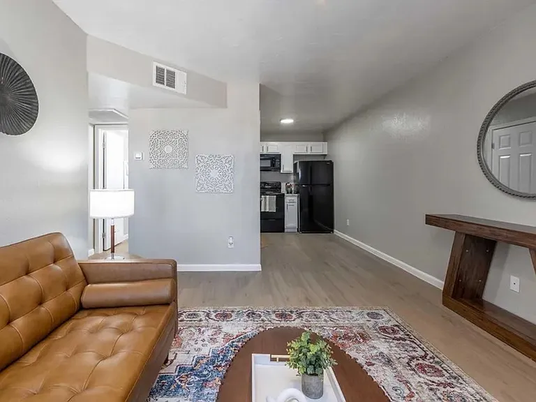 Westside Commons - Beautiful One and Two Bedroom Available NOW! - ONE MONTH FREE!! — Photo 35