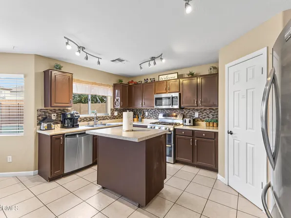 12714 W SCOTTS Drive, El Mirage, AZ 85335