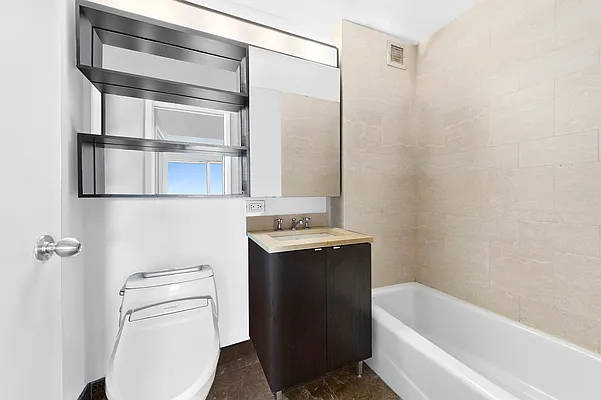 Rented by Corcoran | media 11