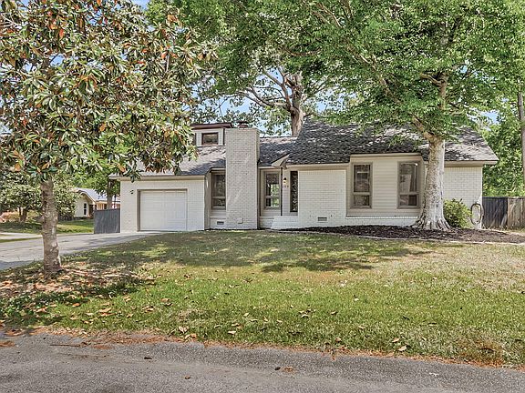 3rd image of 109 Flamingo Dr