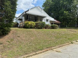 1113 Benjamin Benson St, Greensboro, NC 27406