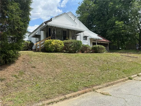 1113 Benjamin Benson St, Greensboro, NC 27406