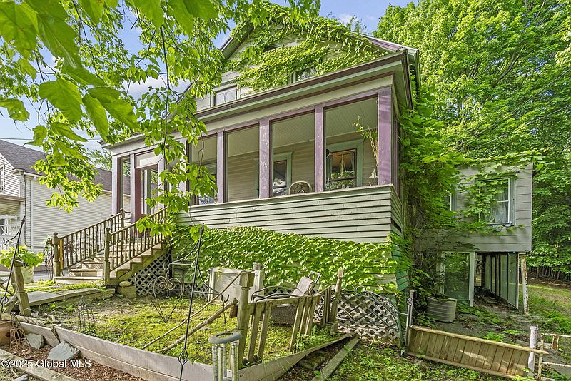 4th image of 51 Harrison Avenue