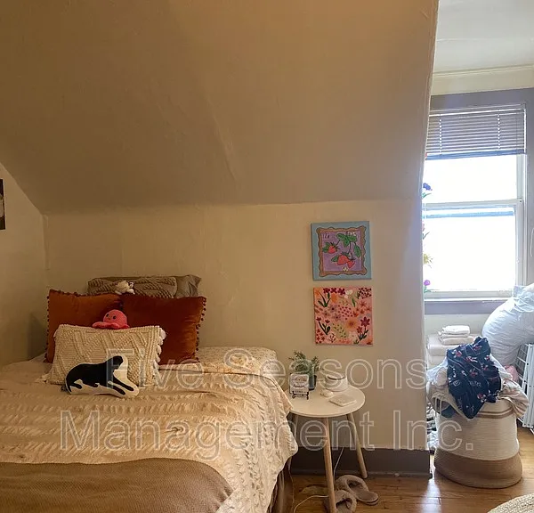 76 N Union St #7 — Photo 3