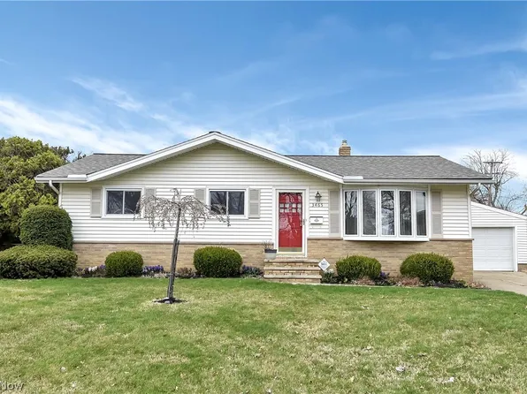 3465 W 213th St, Fairview Park, OH 44126