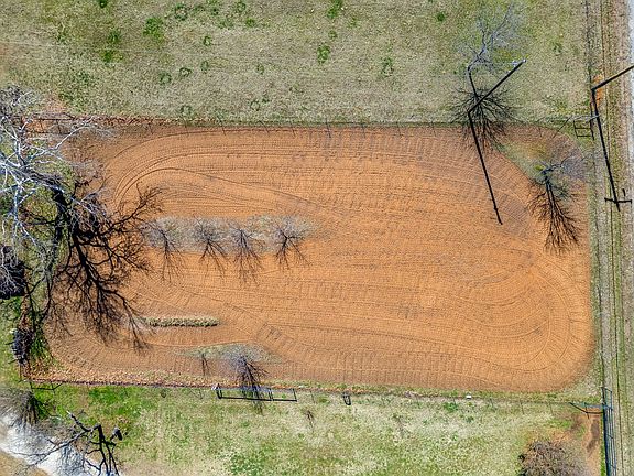 5th image of 1375 Withers Rd