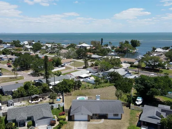 4356 Tarpon Dr SE, Saint Petersburg, FL 33705