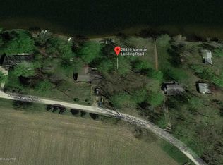 28416 Mamroe Landing Rd, Sturgis, MI 49091
