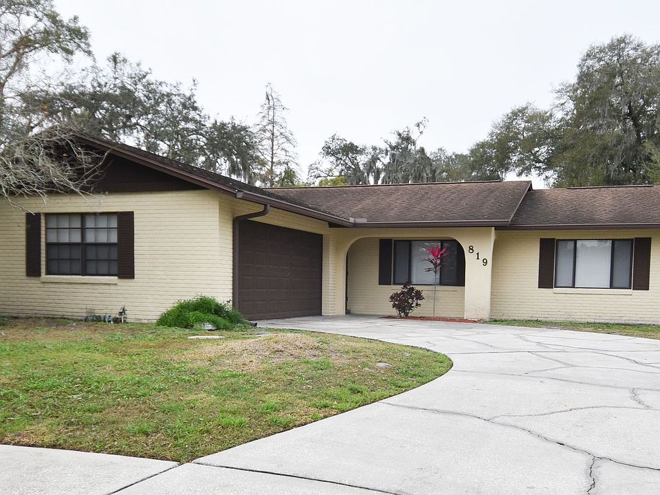1st image of 819 Centerwood Ct
