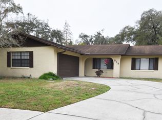 819 Centerwood Ct, Brandon, FL 33511