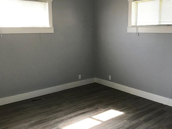 5th image of 3177 S Elmer St