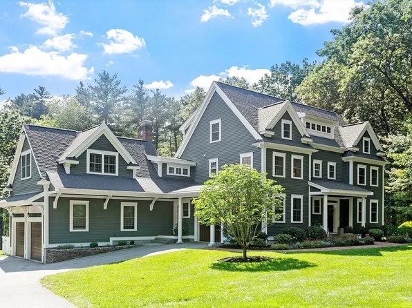 17 Stonebridge Rd, Groveland, MA 01834