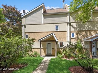 120 Chicago Ave APT B, Oak Park, IL 60302