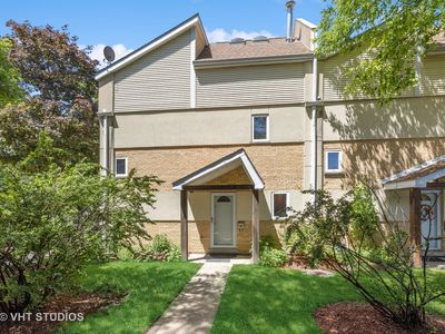 120 Chicago Ave APT B, Oak Park, IL, 60302