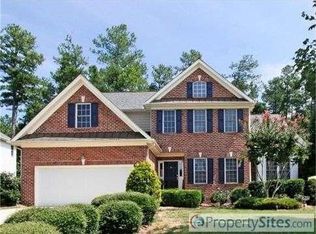 303 Palafox Dr, Chapel Hill, NC 27516