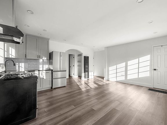 5th image of 1313 S Cochran Ave APT 5