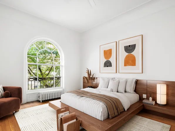 380 Riverside Drive image 9 of 17