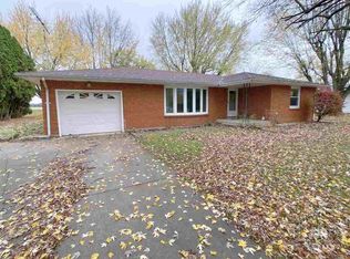 942 W Carriage Ln, New Castle, IN 47362
