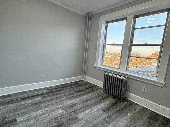 4th image of 115 Belgrove Dr #22