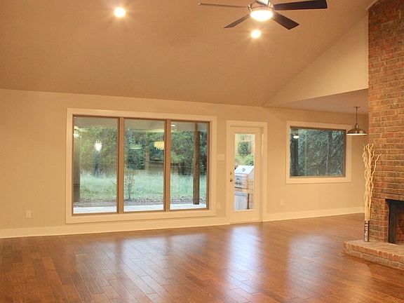 4th image of 13200 Council Bluff Dr