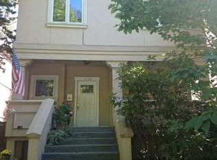 1206 15th Ave E, Seattle, WA 98112