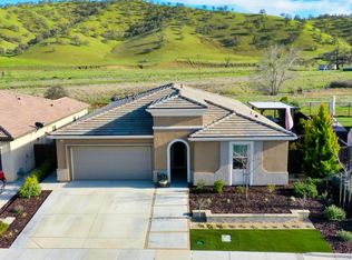 21146 Grapevine Dr, Patterson, CA 95363