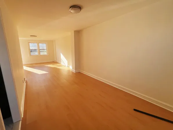 7237 Kindred St, Philadelphia, PA 19149