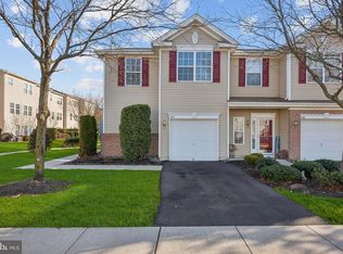 1620 Fela Dr, Riverton, NJ 08077