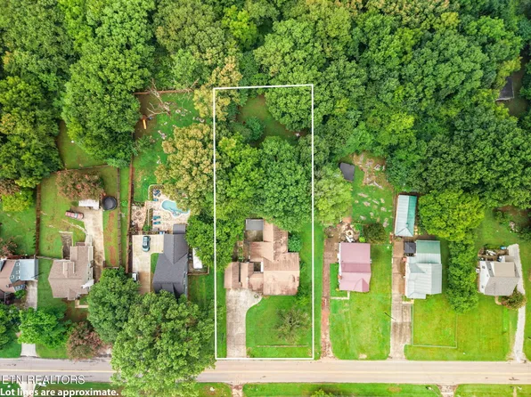 679 N Wright Rd, Alcoa, TN 37701