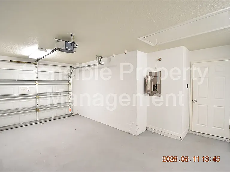 7413 Canterbury St — Photo 27