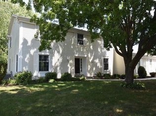 17790 Marseille Dr, Brookfield, WI 53045