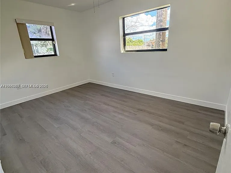 11821 SW 185th Ter — Photo 11