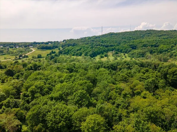 392 Old County Road, Rockland, ME 04841