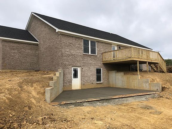 3rd image of 221 Lakeside Dr