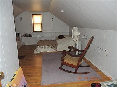 5th image of 2044 Wyoming Ave SW