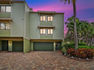 501 Sandy Hook Rd, Treasure Island, FL 33706