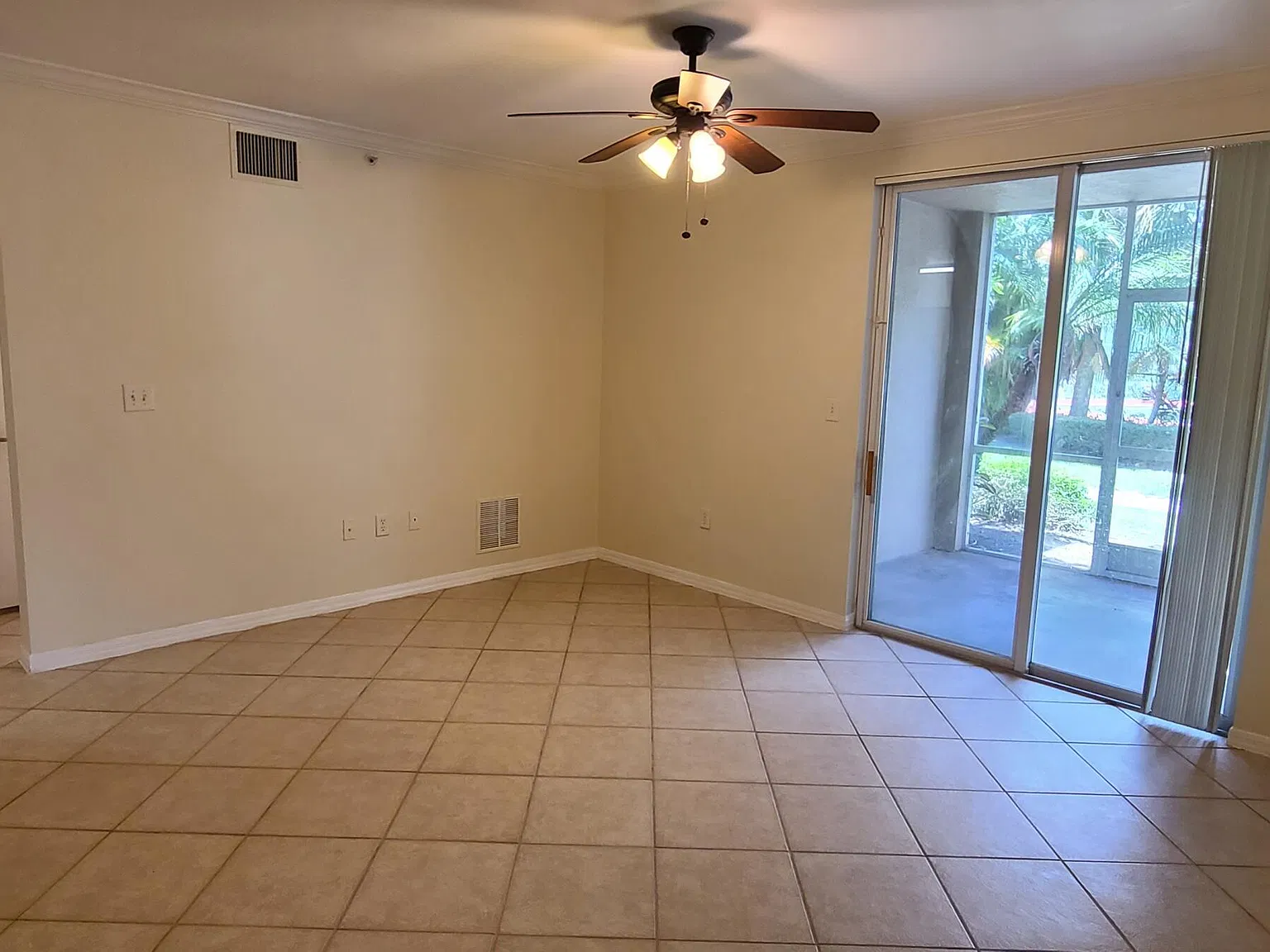 6426 Emerald Dunes Dr — Photo 4