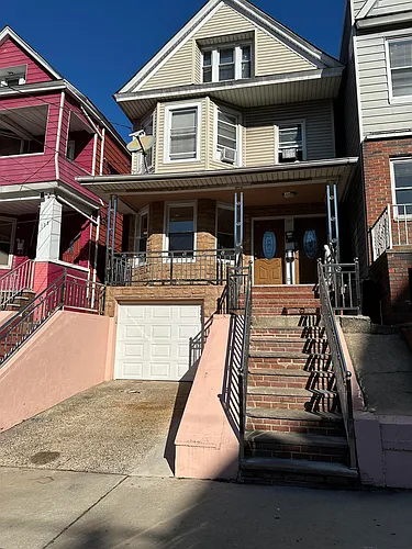 125 W 28th St #1 Photo 1