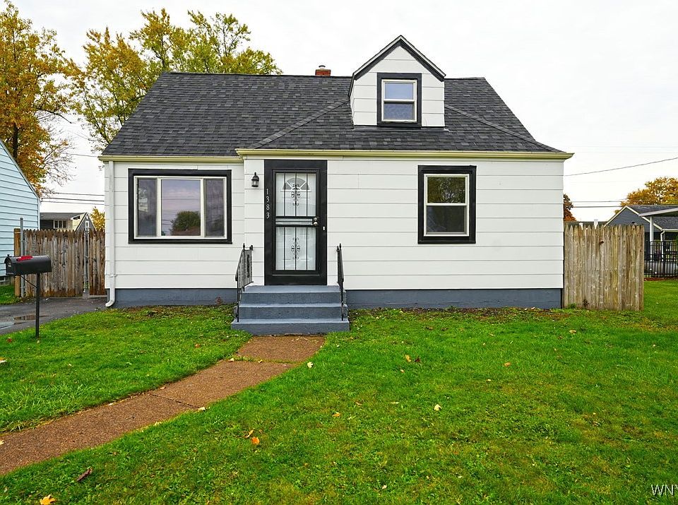 1st image of 1383 Cleveland Dr